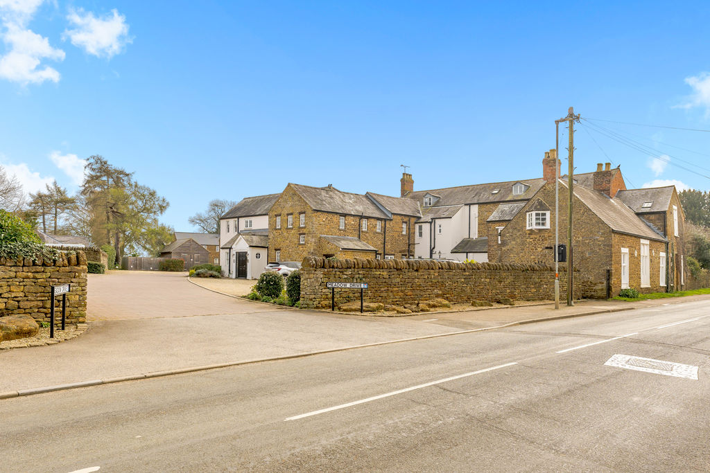 Meadow Drive Middleton Cheney